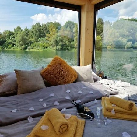 Aquachill Houseboat & Wellness Ξενοδοχείο Liptovský Trnovec Εξωτερικό φωτογραφία