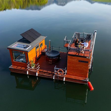 Aquachill Houseboat & Wellness Ξενοδοχείο Liptovský Trnovec Εξωτερικό φωτογραφία