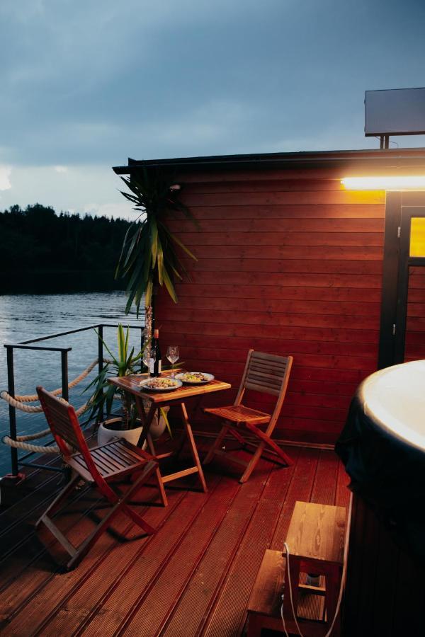 Aquachill Houseboat & Wellness Ξενοδοχείο Liptovský Trnovec Εξωτερικό φωτογραφία