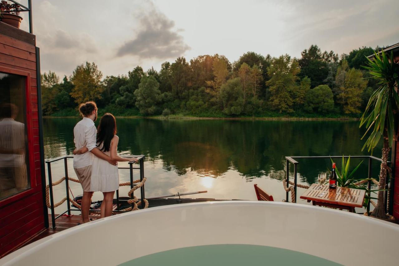 Aquachill Houseboat & Wellness Ξενοδοχείο Liptovský Trnovec Εξωτερικό φωτογραφία