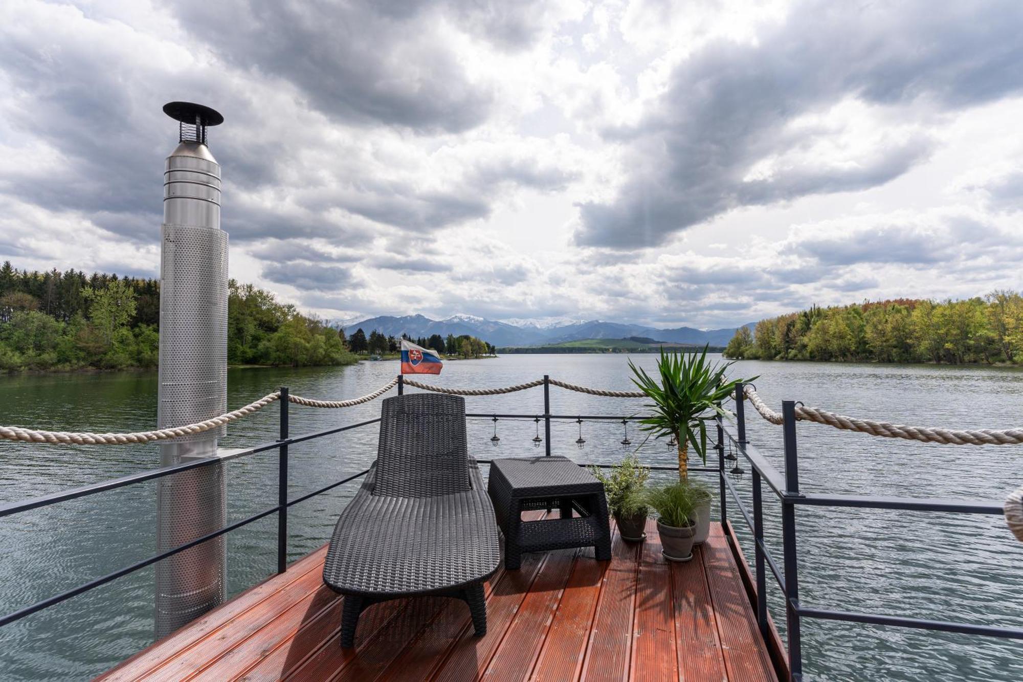 Aquachill Houseboat & Wellness Ξενοδοχείο Liptovský Trnovec Εξωτερικό φωτογραφία